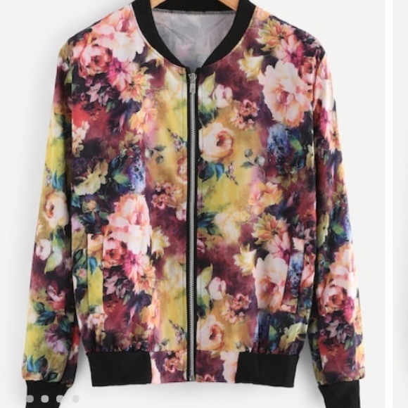 🌸Floral lightweight zip front jacket🌸 - Picture 5 of 6